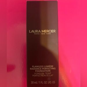 Laura Mercier Flawless Lumiere Radiance Perfecting Foundation — 3N1  Buff